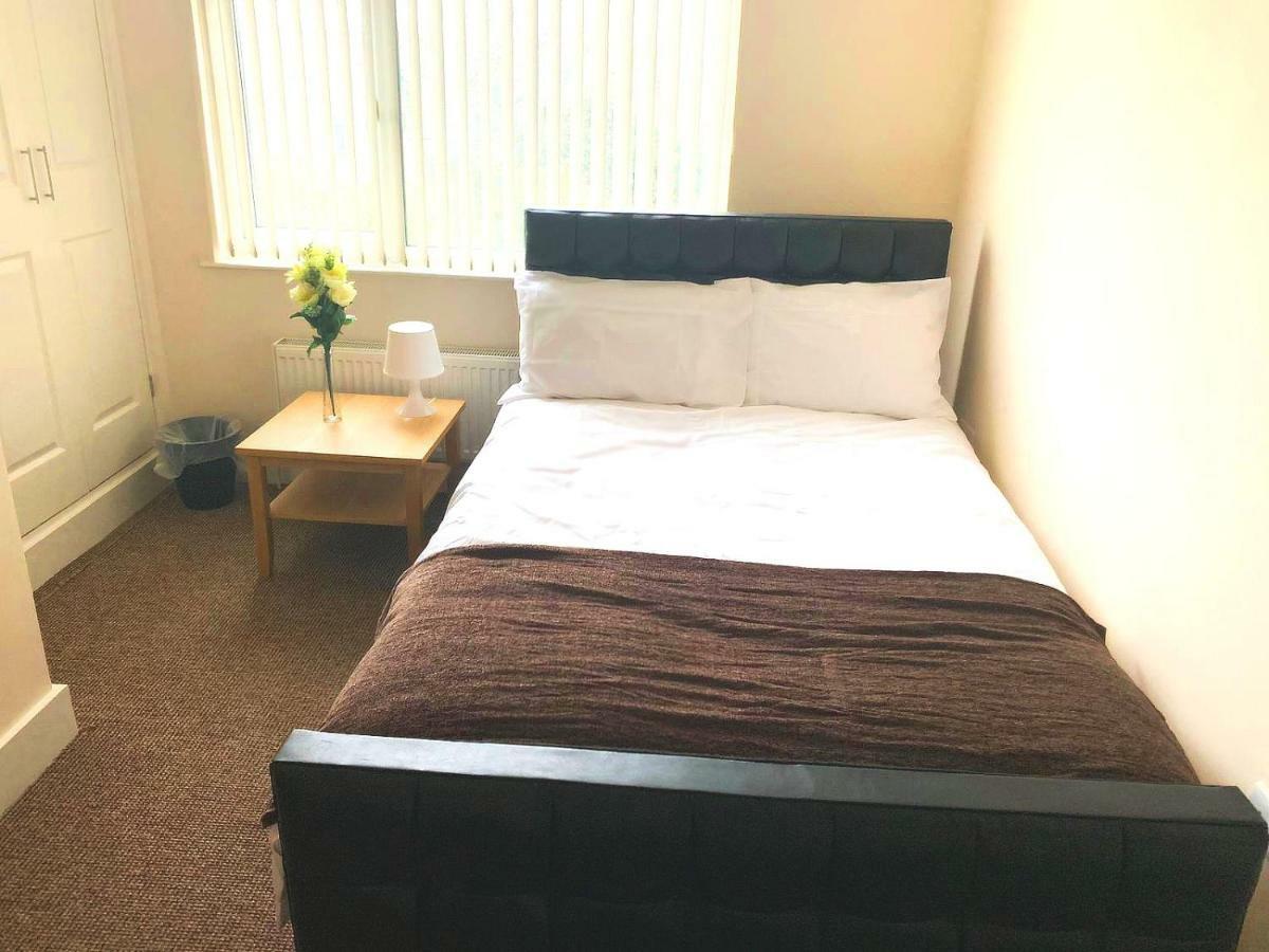 Serviced Accommodations 卢顿 外观 照片