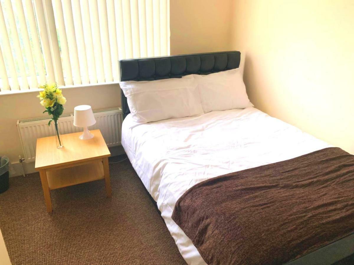Serviced Accommodations 卢顿 外观 照片
